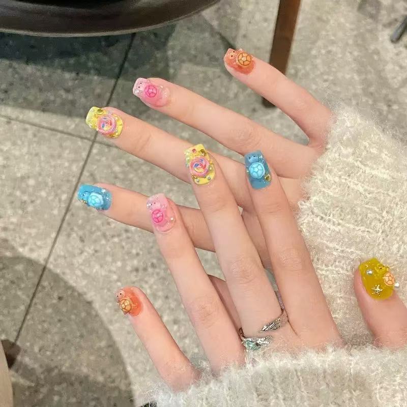 Art Craft Resin - 100個のミニカラフルタートルレジンチャーム、フラットバックカボション、かわいいDIYスマホケースサイドデコレーション、ネイルアート、手作りクラフトアクセサリー