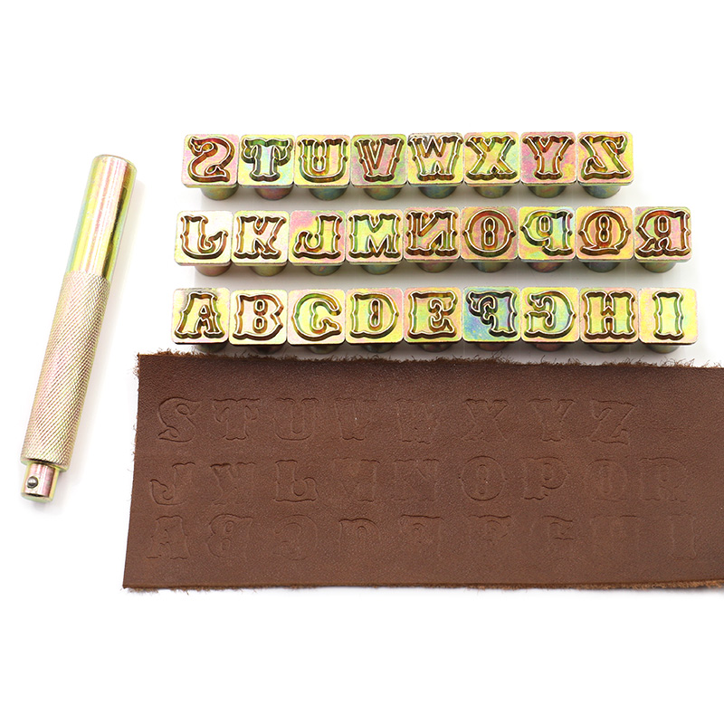 1セットの装飾的な金属製英語大文字（A-Z）、革彫刻パンチツ - Art And Craft Letter Z のレビューと価格